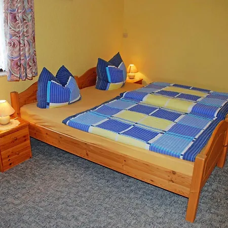 Ferienwohnung An Der Deichwiese Лоббе