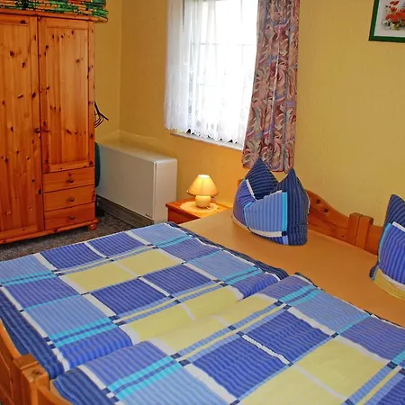 Апартаменты Ferienwohnung An Der Deichwiese